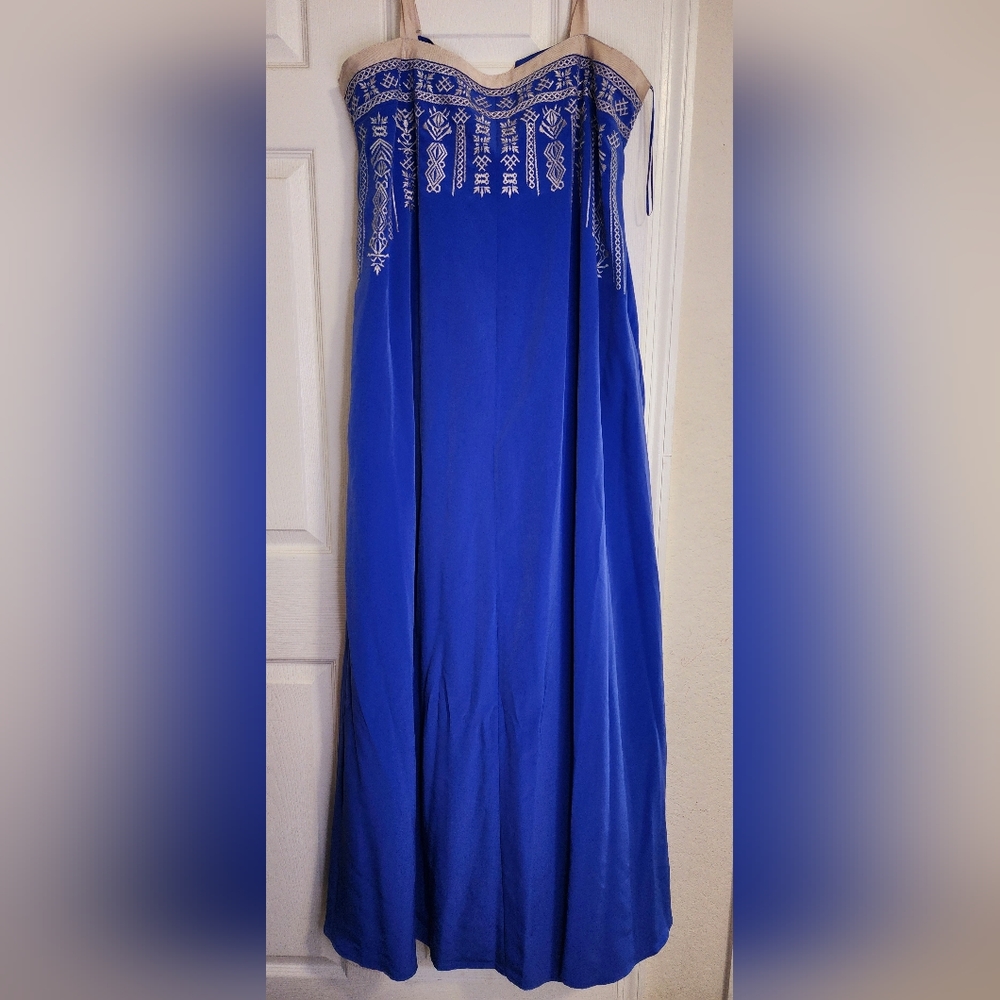 Jessica Simpson Blue Sleeveless Embroidered Maxi Dress